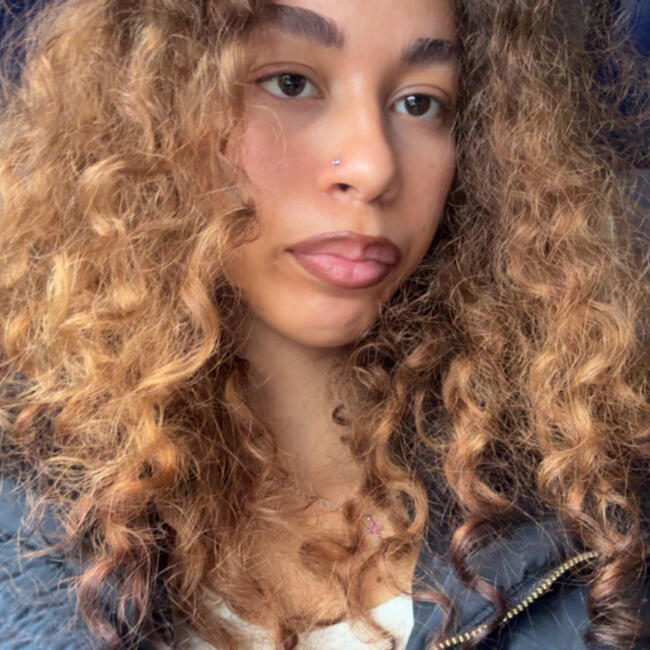 Babysitter in Château-Thierry: Julie