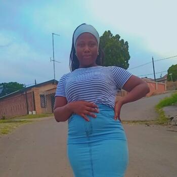 Babysitter in Randburg: Lindokuhle