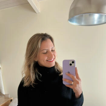 Baby-sitter Lyon: Naira