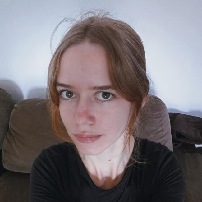 Babysitter in Florianópolis: Nicoly