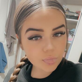 Babysitter in Adelaide: Savanah