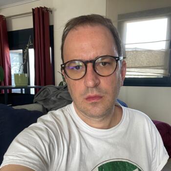 Δουλειά για babysitter στην περιοχή Μελίσσια: δουλειά φύλαξης παιδιών Manolis