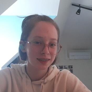 Baby-sitter in Choisy-le-Roi: Lola