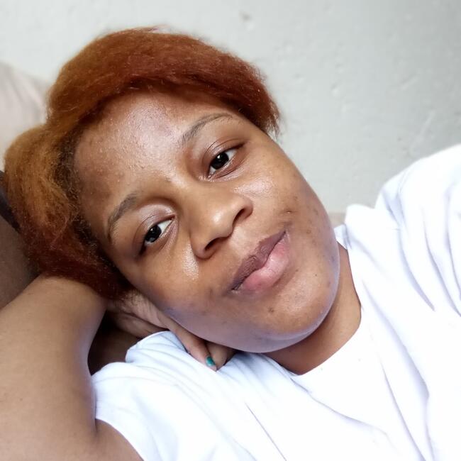 Babysitting job in Roodepoort: Queen