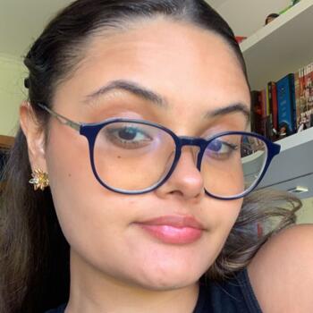 Babysitter in São José (São José): Amanda louise