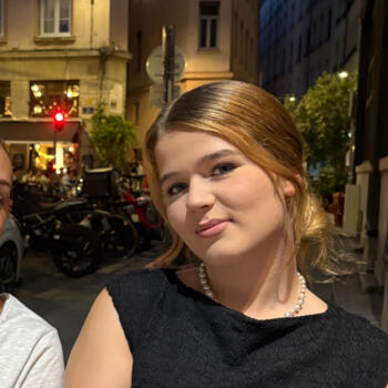 Nanny in Messimy: Ornella