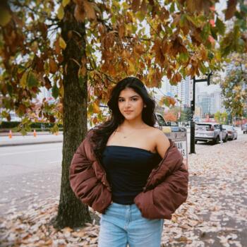 Baby-sitter Surrey: Bella