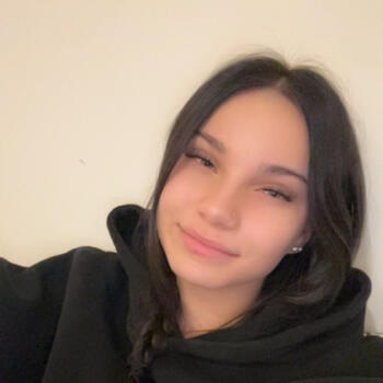 Babysitter in Pézenas: Shanna