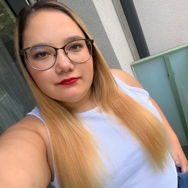 Bébiszitter Sopron területén: Anett karolina