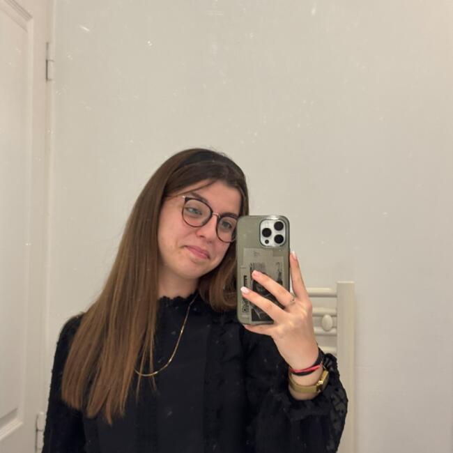 Babysitter in Marseille: Sarah