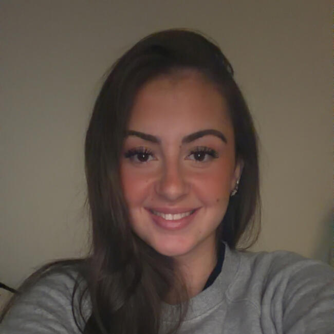 Babysitter in La Valette-du-Var: Alicia