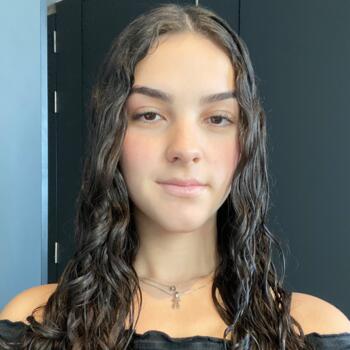 Babysitter Loulé: AITANA