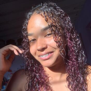 Babysitter in Itaquaquecetuba: Mayara