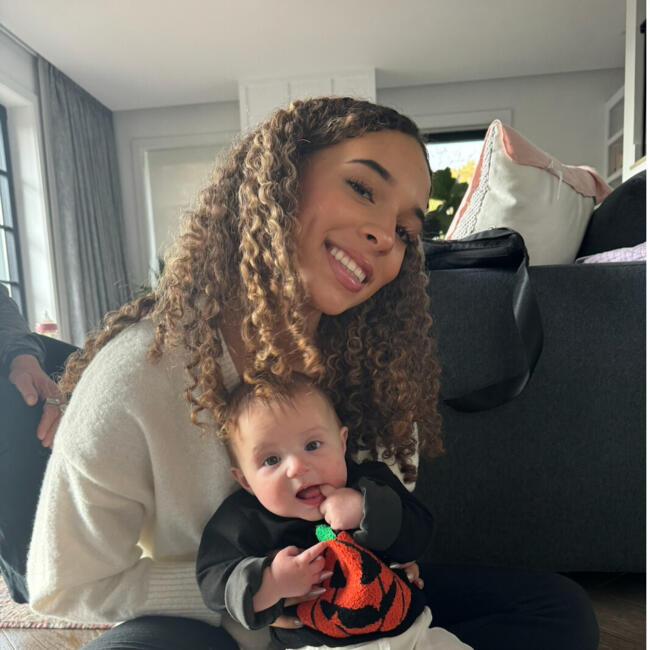 Babysitter in New York: Jewel