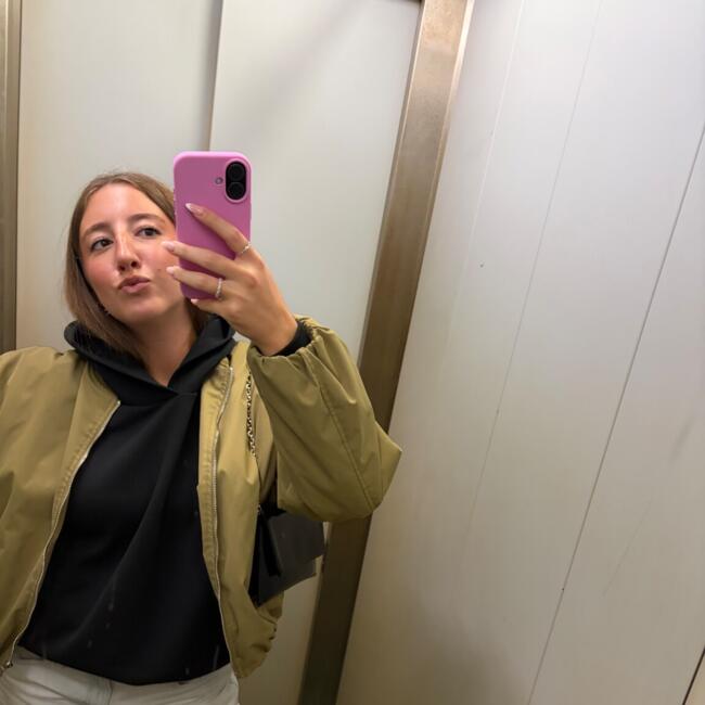 Babysitter in Fano: Giulia