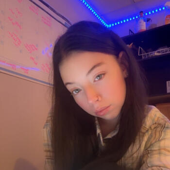 Job de garde d'enfants à Saint-Albert: job de garde d'enfants Kiara