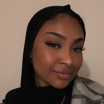 Babysitter in Birmingham: Lamees