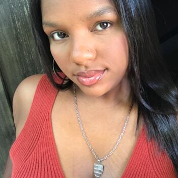 Babysitter in Cabo Frio: Karollayne