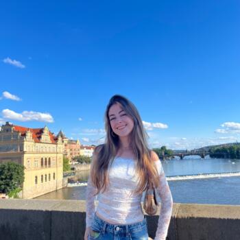 Babysitter in Majadahonda: Claudia Penedo