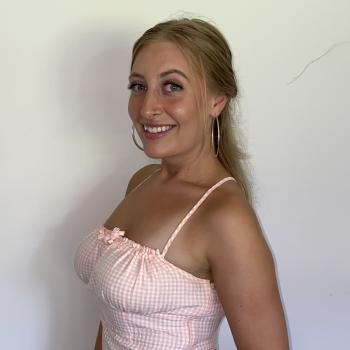 Babysitter in Albury: Maddi