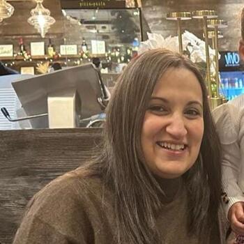 Babysitting job in Woodbridge: babysitting job Sherry