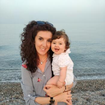 Lavori per tate a Moncalieri: lavoro per babysitter Claudia