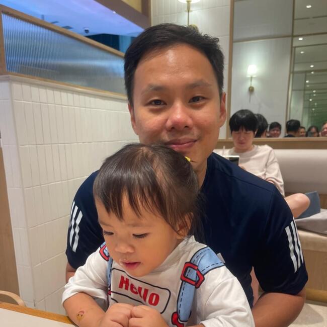 Singapore Island 的临时保姆工作: Wei song