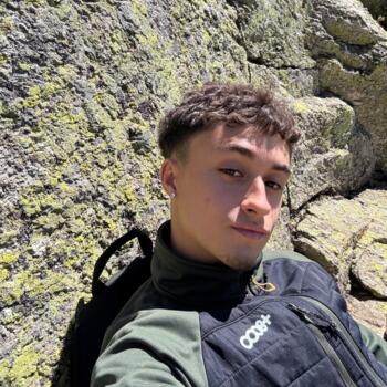 Canguro en Valdemoro: Alejandro