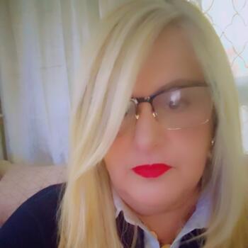 Nanny in Bagnolet: Nadia