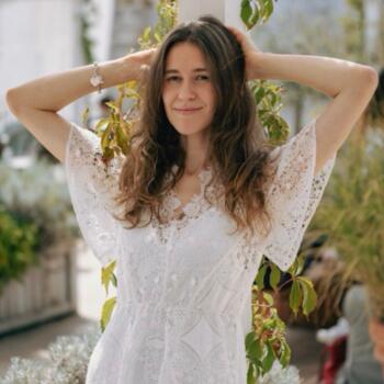 Trabalho de babysitting em Sintra: Trabalho de babysitting Iryna