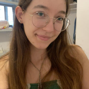 Canguro en Sevilla: Valeria