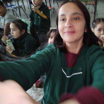 Babysitter in Valdivia: Yasna