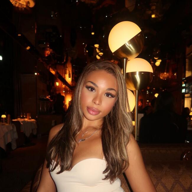 Babysitter in London: Ria