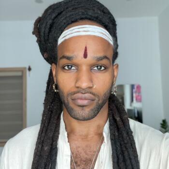 Job de garde d'enfants à La Rochelle: job de garde d'enfants Parasharananda