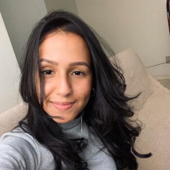 Babysitter Valparaíso de Goiás: Alexia