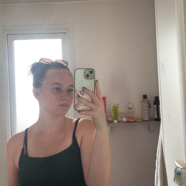 Babysitter in Ecquevilly: Manon