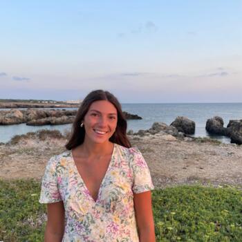 Babysitter a Cecina: Emma