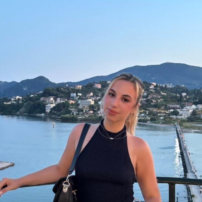 Babysitter in Peraía: Στεφανία