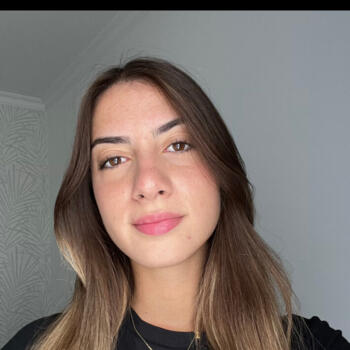 Babysitter in Lisbon: Inês