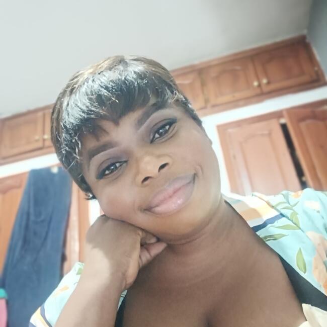 Nounou à Chanteloup-les-Vignes: Corine nadia