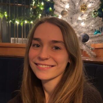 Babysitter in Wichita: Coral