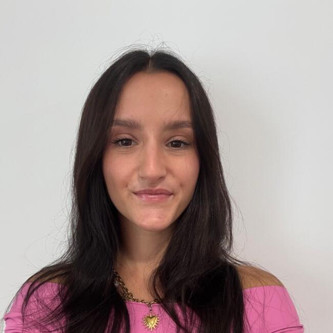 Babysitter in Souligné-sous-Ballon: Bazoge