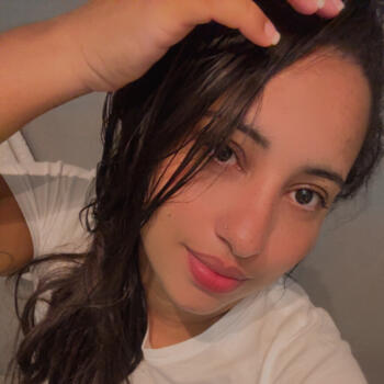 Babysitter São José do Rio Preto: Mariane