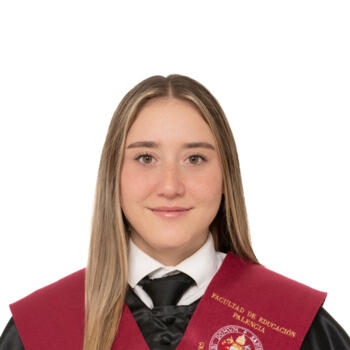 Babysitter in Oleiros: Iara