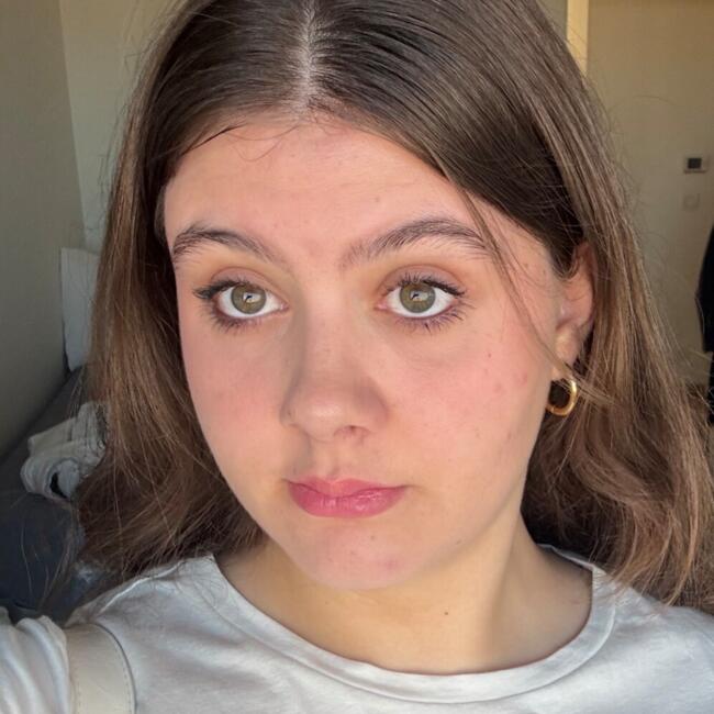 Babysitter in Evere: Monica