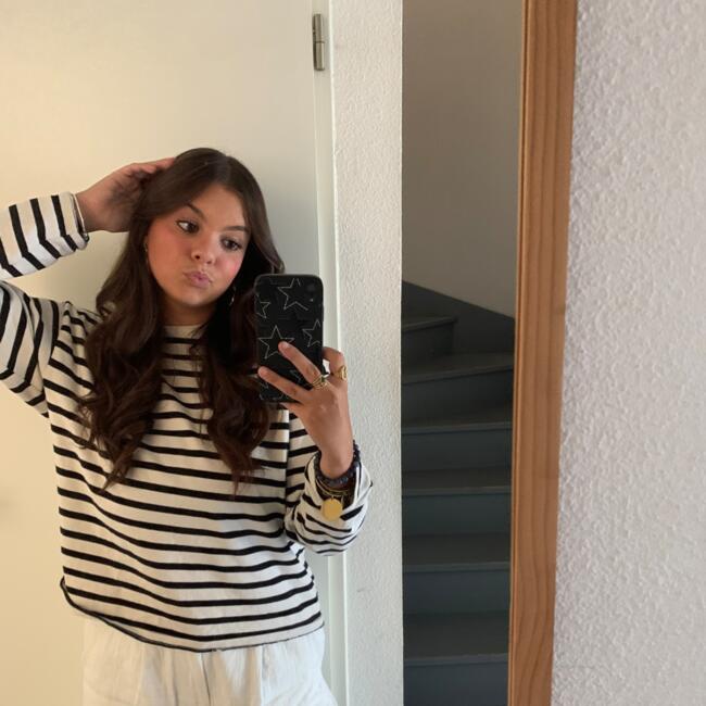 Babysitter in Bordeaux: Aïnoha