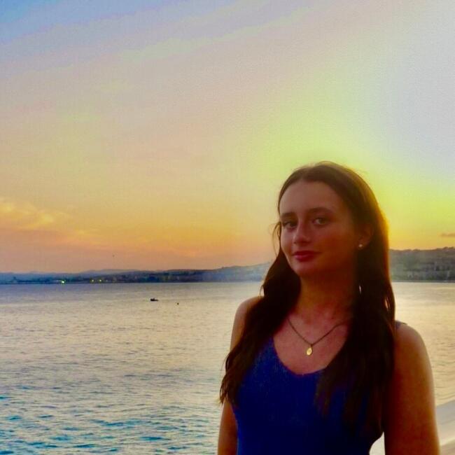 Babysitter in Nice: Télia