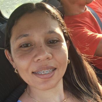 Babá em Goiânia: Marcicleia