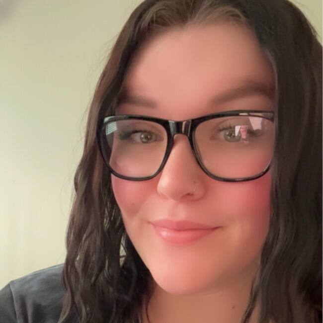 Babysitter in Hamilton: Chrystal