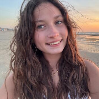 Babysitter in Berlaimont: Clarisse